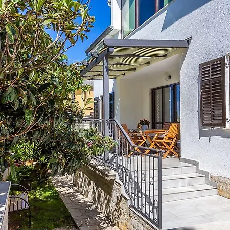 Viviana Apartman Pula